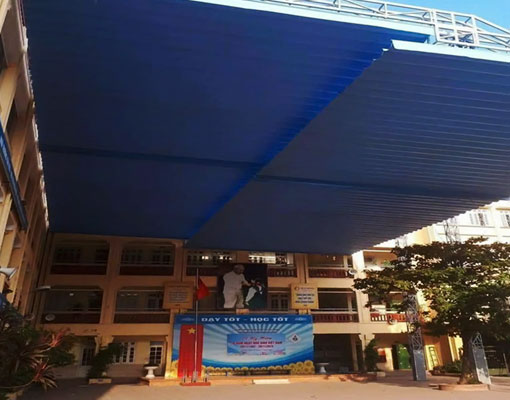 mai bat san truong