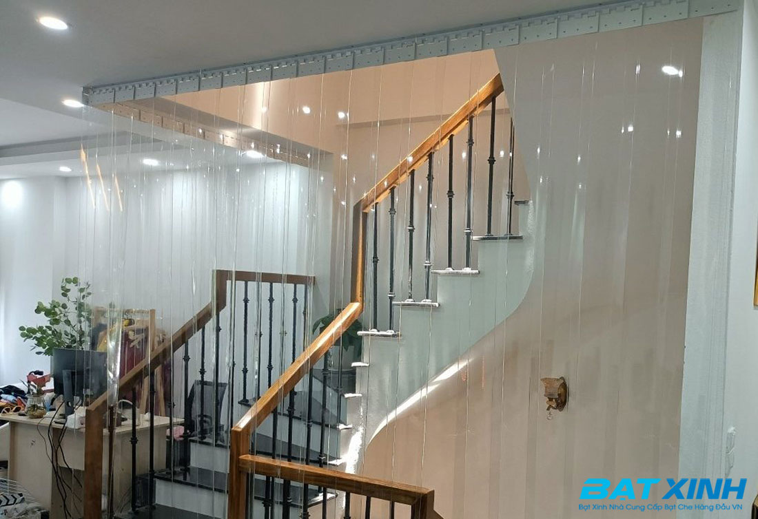 Rèm nhựa ngăn lạnh trong không gian làm việc