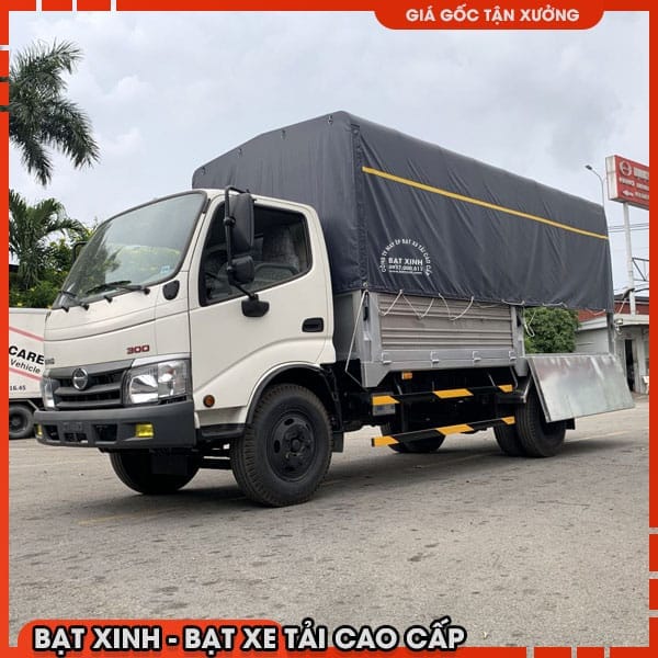 Bạt Phủ Thùng Xe Hino Dutro XZU352L 3T5 Thùng 5m7