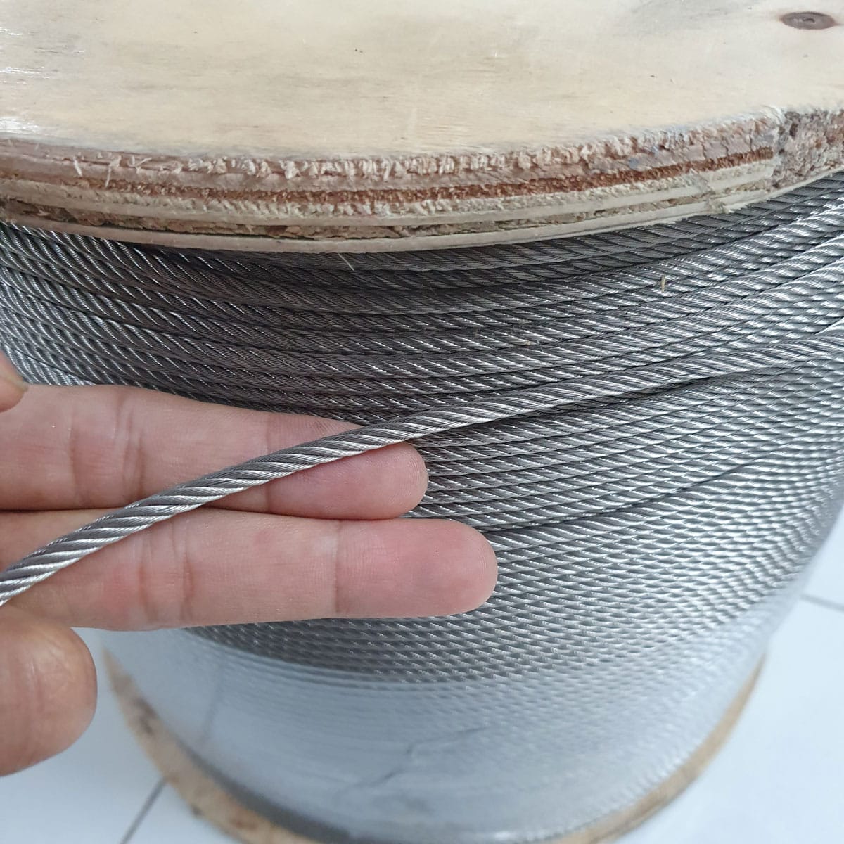 Cáp inox 4li cao cấp