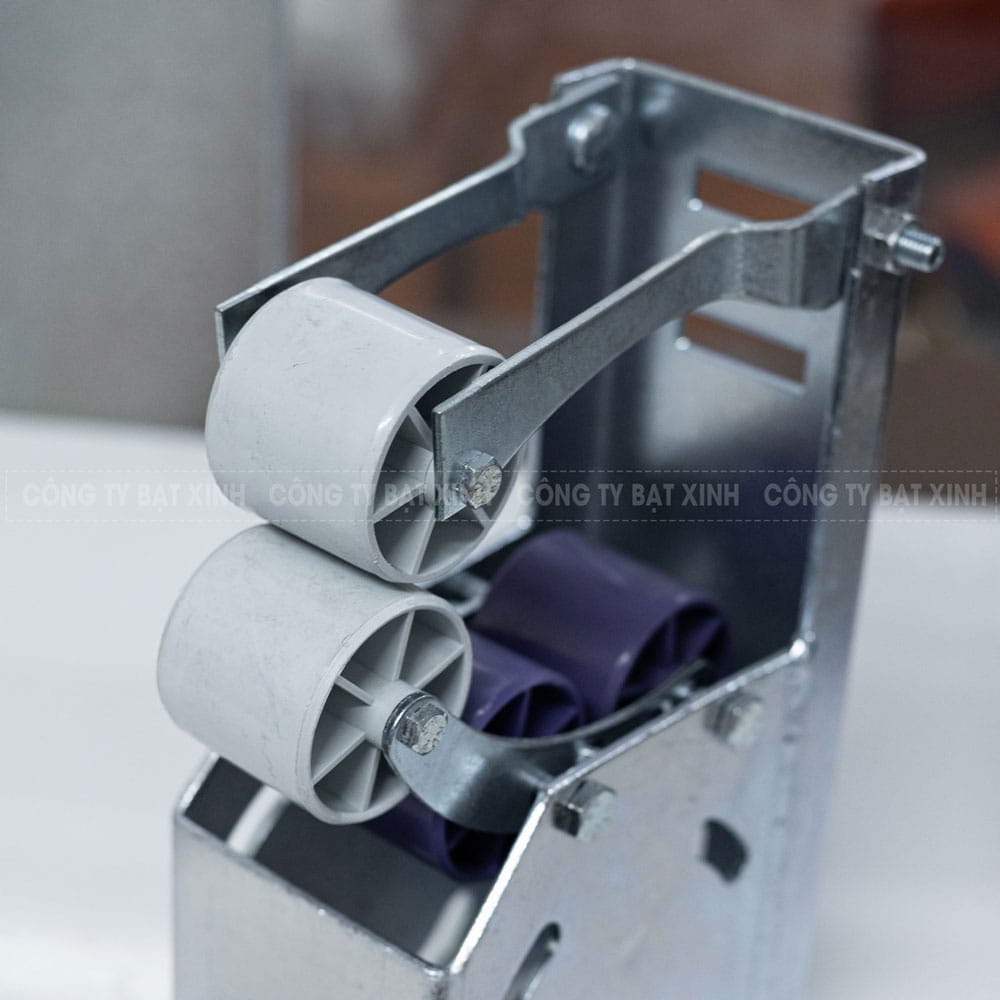 Hộp đỡ giữa cho mái hiên di động
