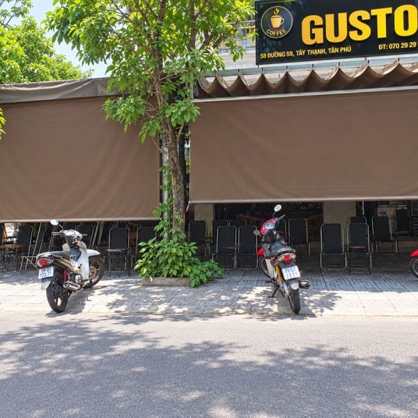 Bạt thả che nắng quán cà phê