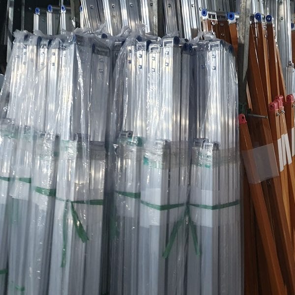 Tay càng nhôm cho mái hiên di động